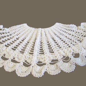 70's,80's Victorian style era vtg ecru white crocheted 11 button up dress collar